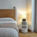 Agora *